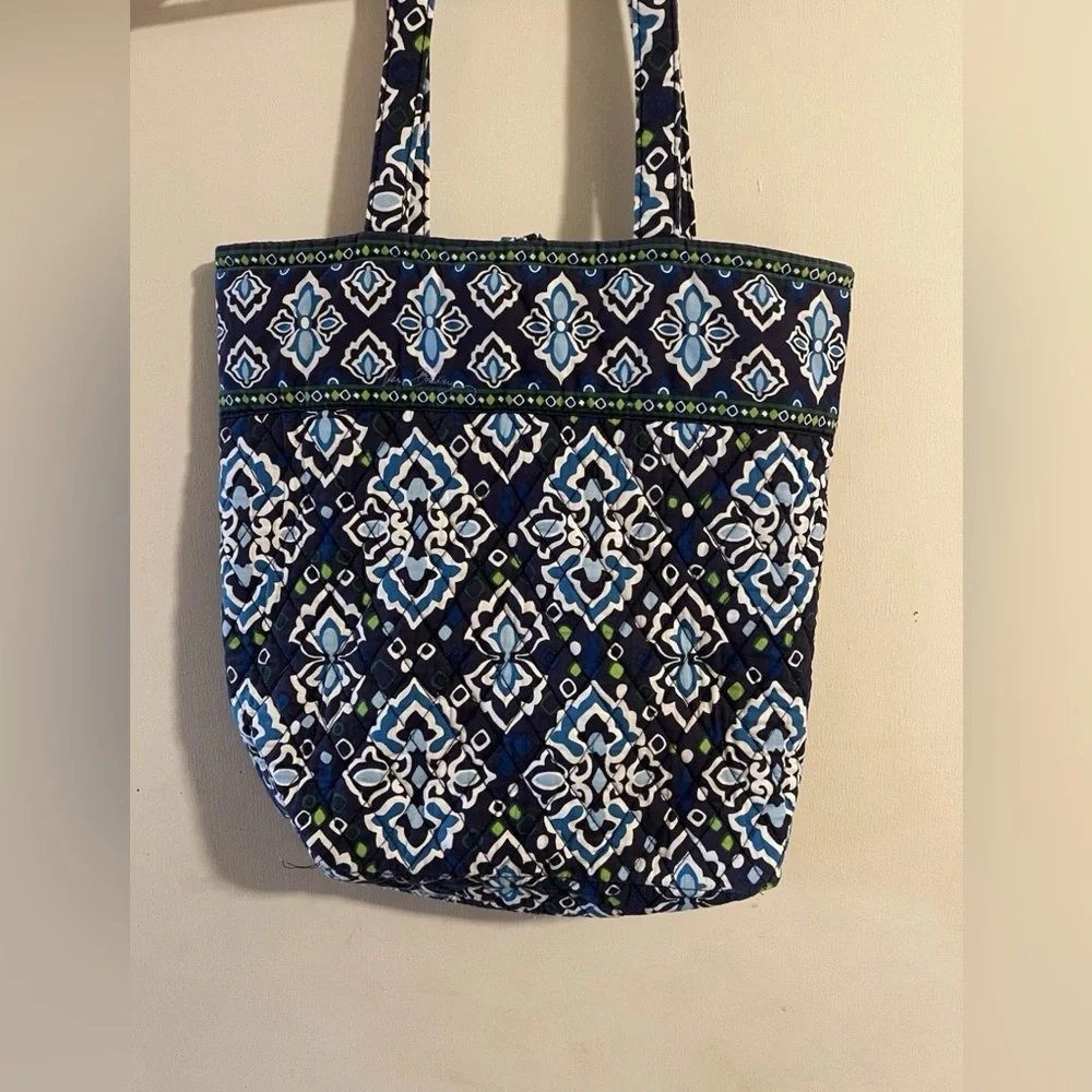 Vera Bradley damage handles